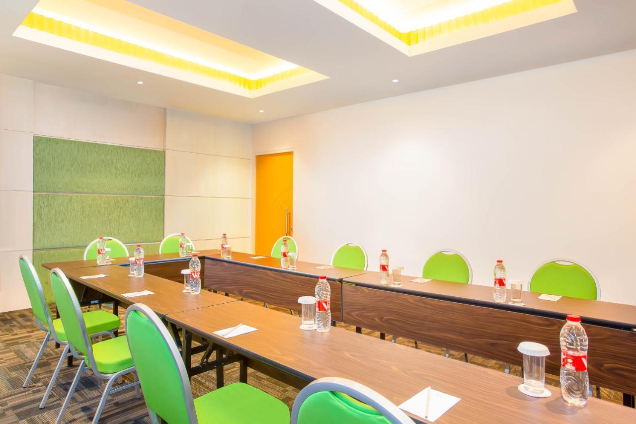 Zest Parang Raja Solo By Swiss-Belhotel International Bonorejo Exteriör bild
